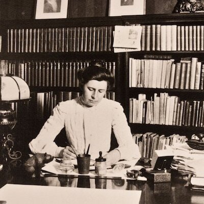 Ida Tarbell desk photo